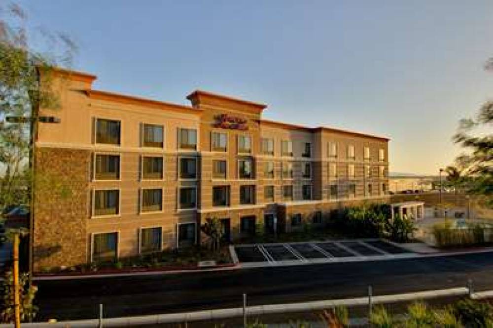 Hampton Inn &amp; Suites Moreno Valley 2