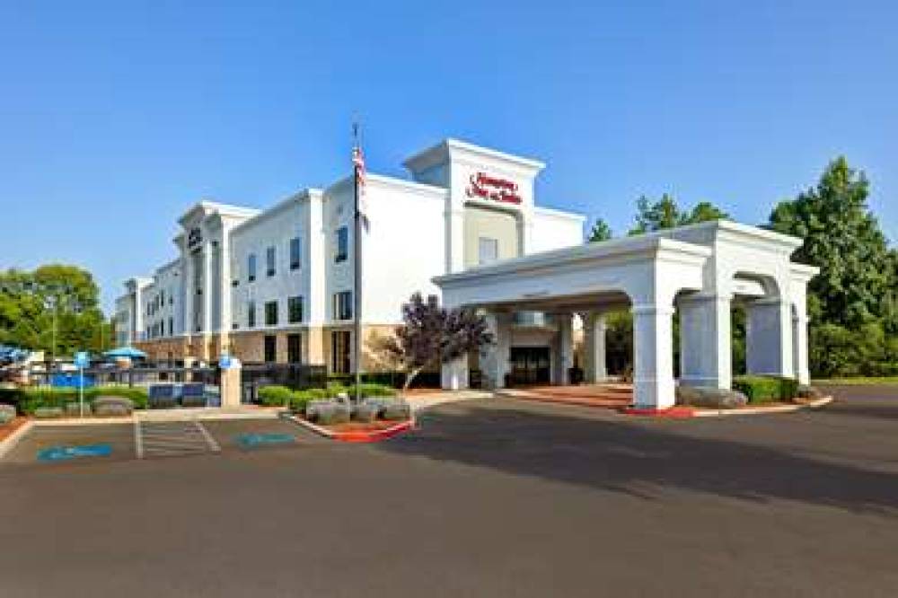 Hampton Inn &amp; Suites Nacogdoches 1