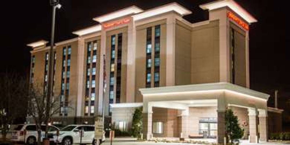 Hampton Inn &amp; Suites Nashville-Airport 2