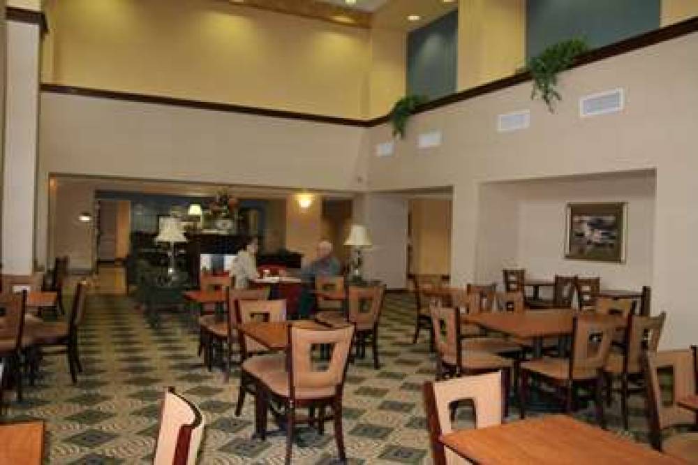 Hampton Inn &amp; Suites Natchez 10