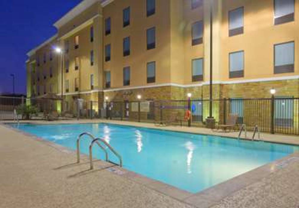 Hampton Inn &amp; Suites New Braunfels, TX 5