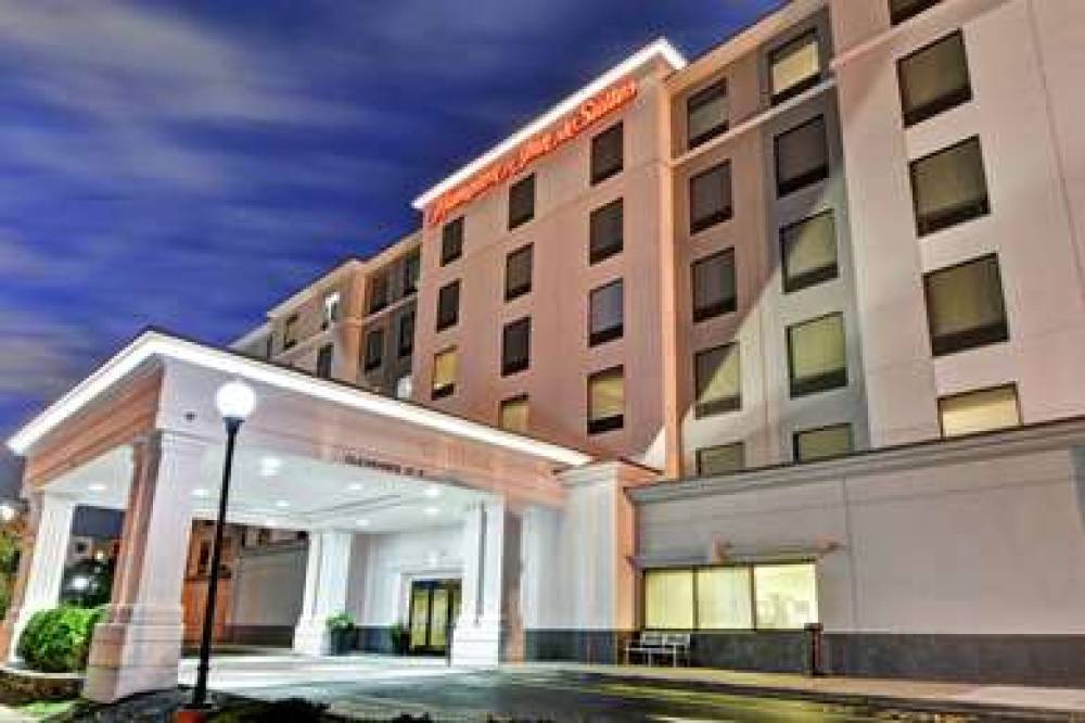 Hampton Inn &amp; Suites Newark-Harrison-Riverwalk 3