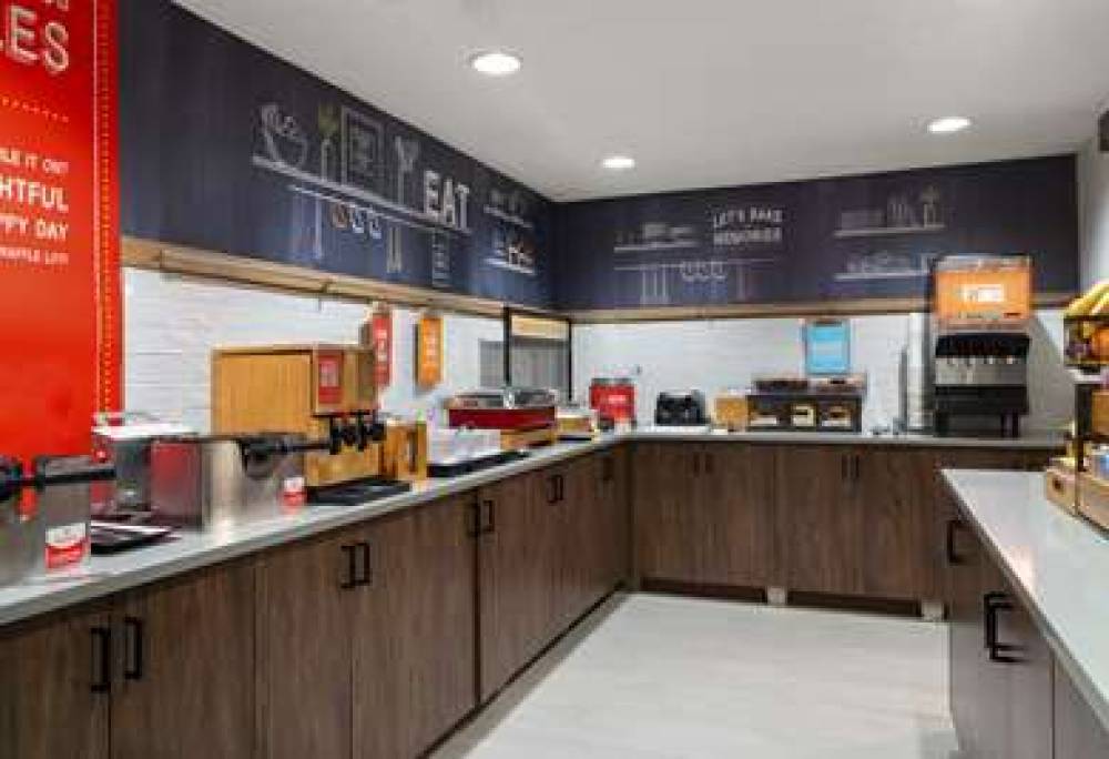 Hampton Inn &amp; Suites Newport News-Arpt-Oyster 6