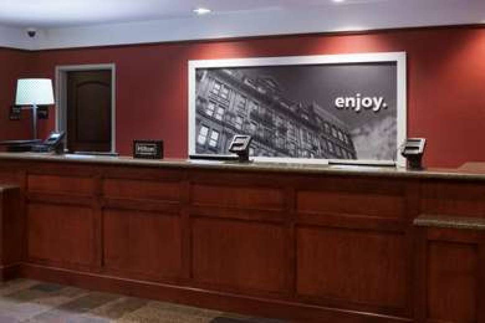 Hampton Inn &amp; Suites Oklahoma City-Bricktown 7