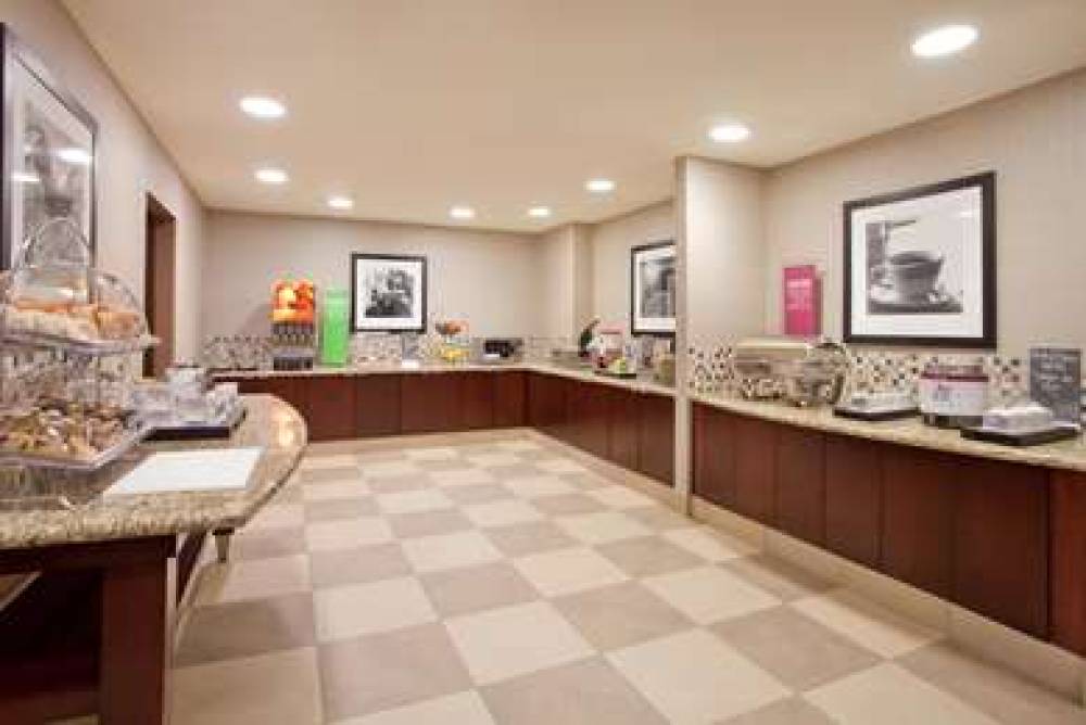 Hampton Inn &amp; Suites Omaha Southwest-La Vista 9