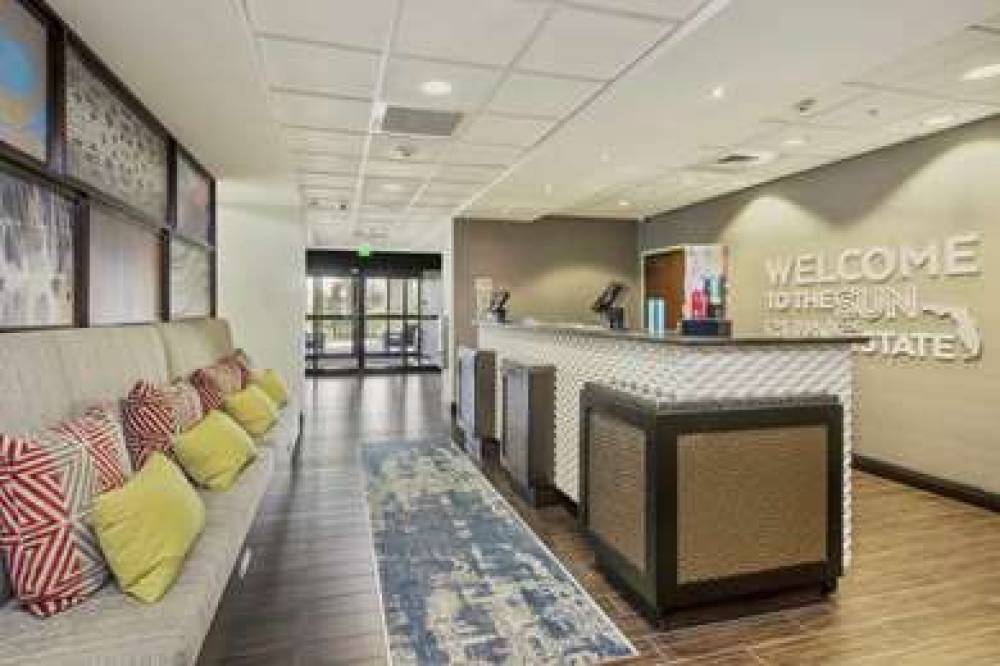 Hampton Inn &amp; Suites Orlando-Apopka 3