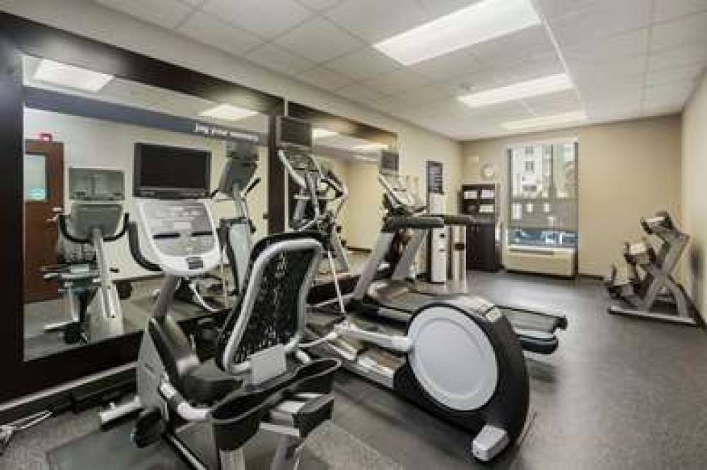 Hampton Inn &amp; Suites Orlando-Apopka 8