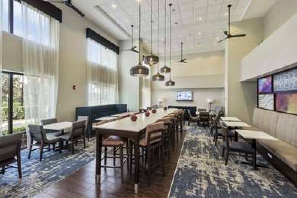 Hampton Inn &amp; Suites Orlando-Apopka 4