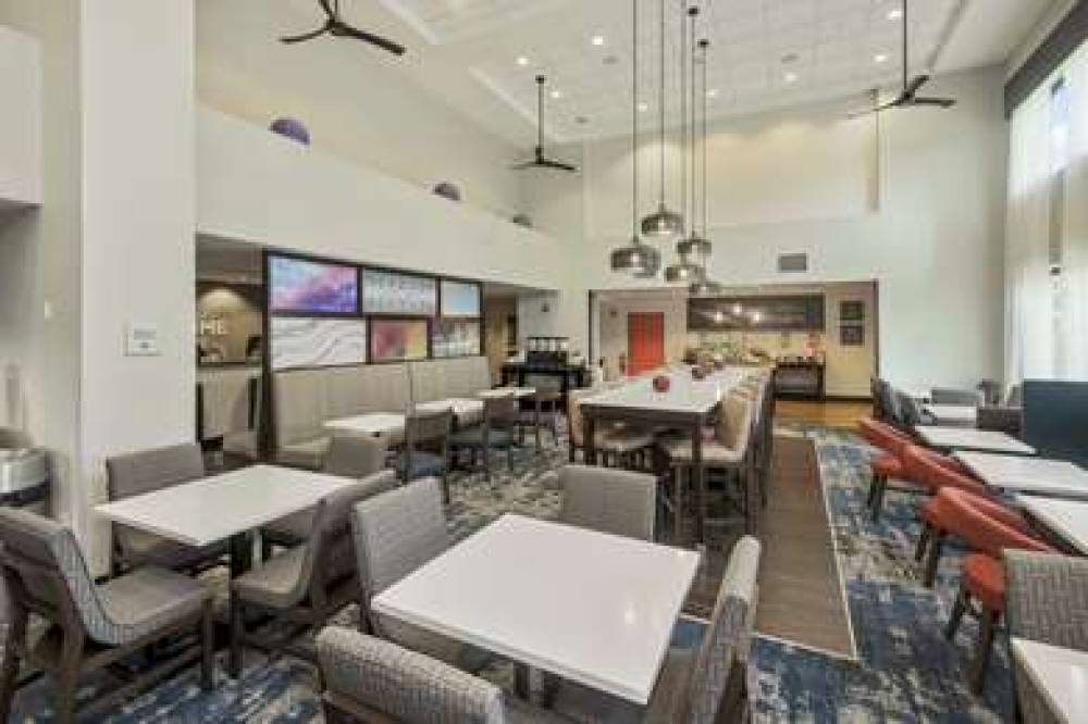 Hampton Inn &amp; Suites Orlando-Apopka 6