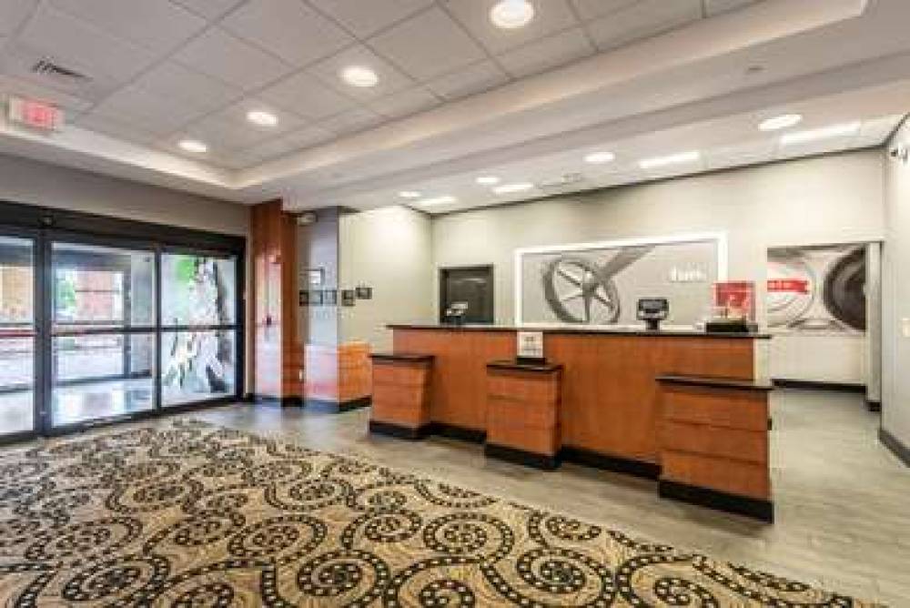 Hampton Inn &amp; Suites Orlando/South Lake Buena 4