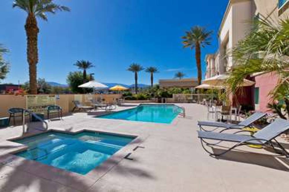 Hampton Inn &amp; Suites Palm Desert 7