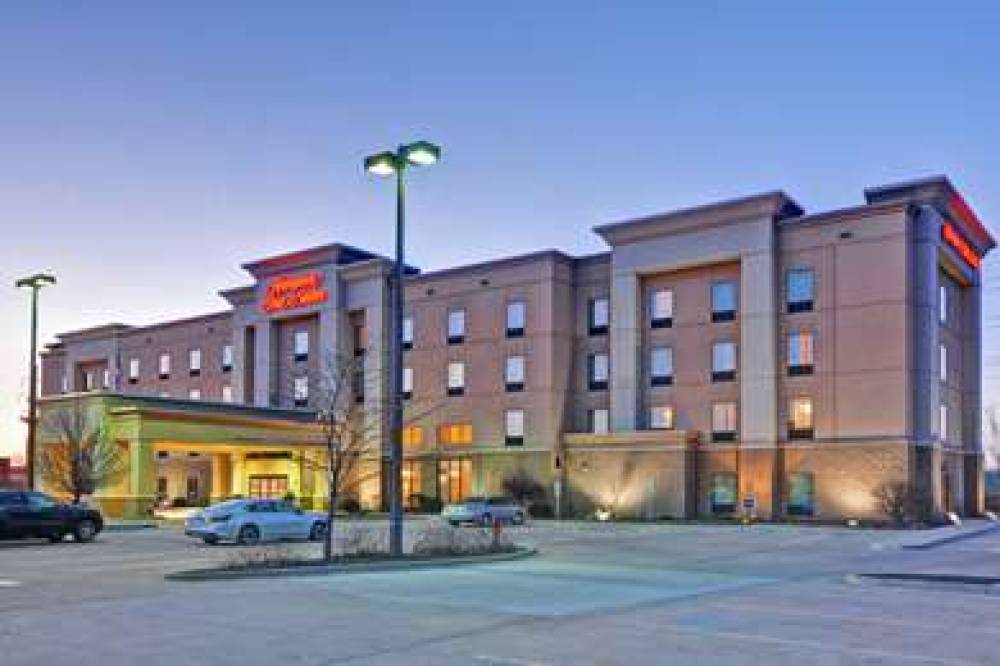 Hampton Inn &amp; Suites Peoria At Grand Prairie, 4