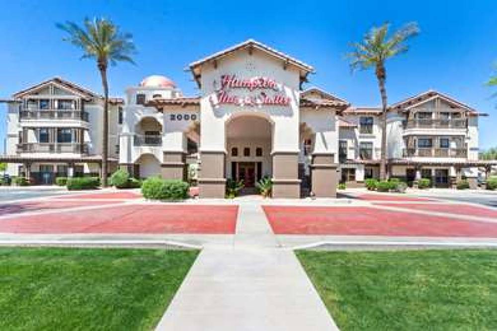 Hampton Inn &amp; Suites Phoenix-Goodyear 6