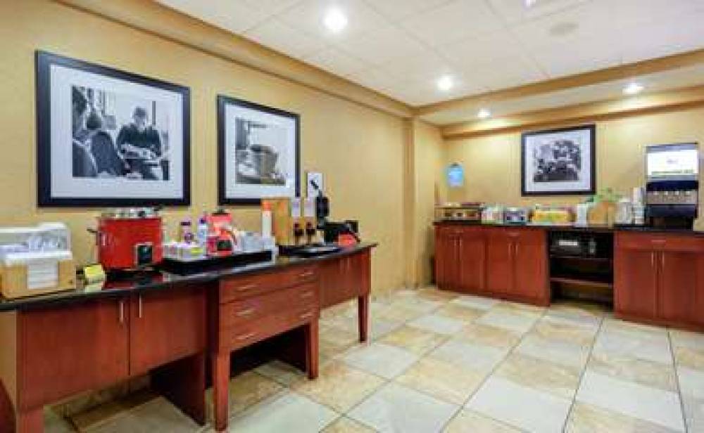 Hampton Inn &amp; Suites Port Richey 8