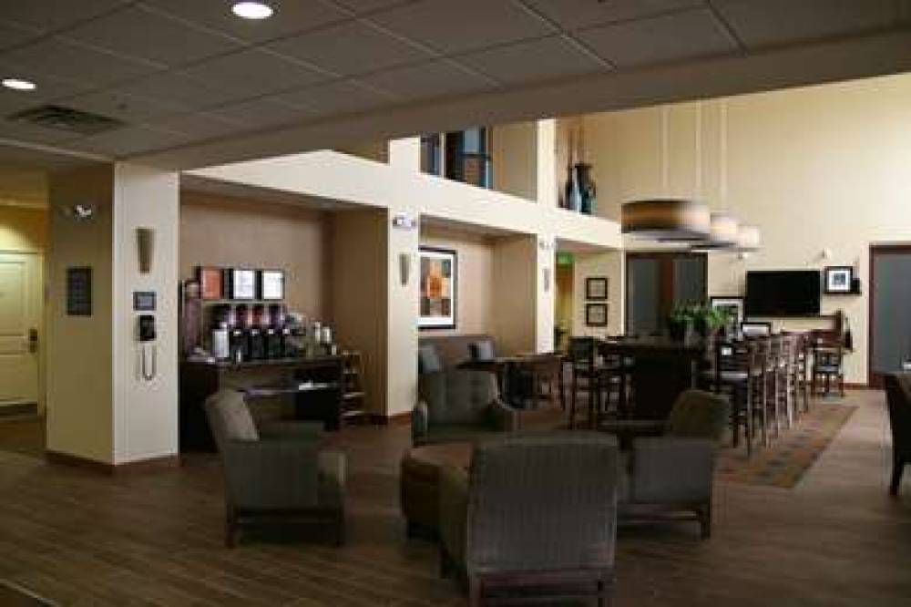 Hampton Inn &amp; Suites Pueblo/North 4