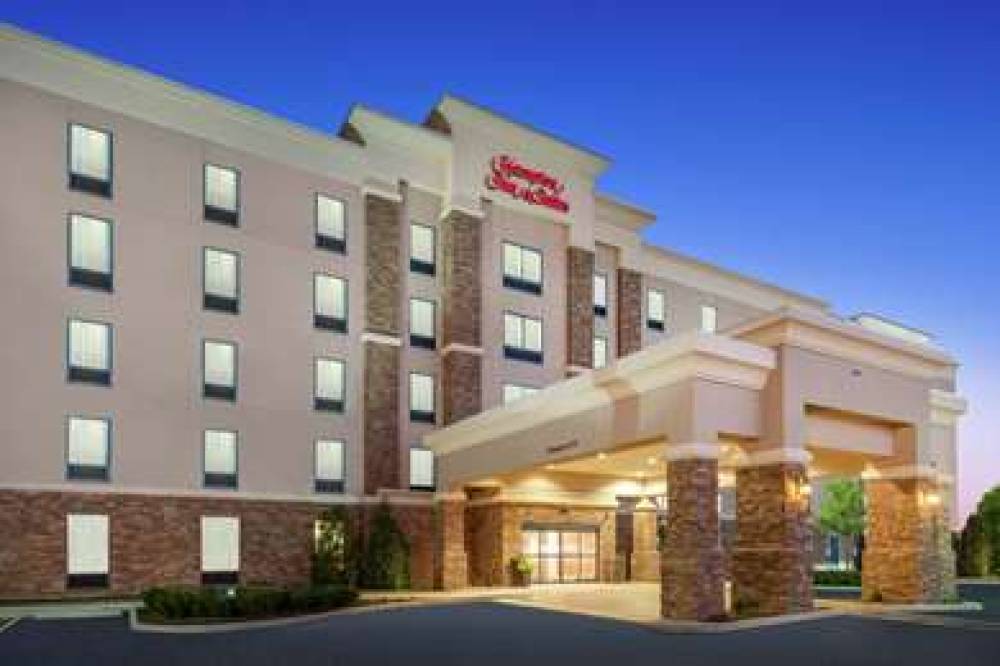 Hampton Inn &amp; Suites Roanoke Airport,VA 1