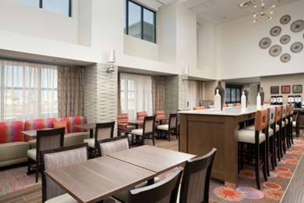 Hampton Inn &amp; Suites San Antonio Lackland AFB 3