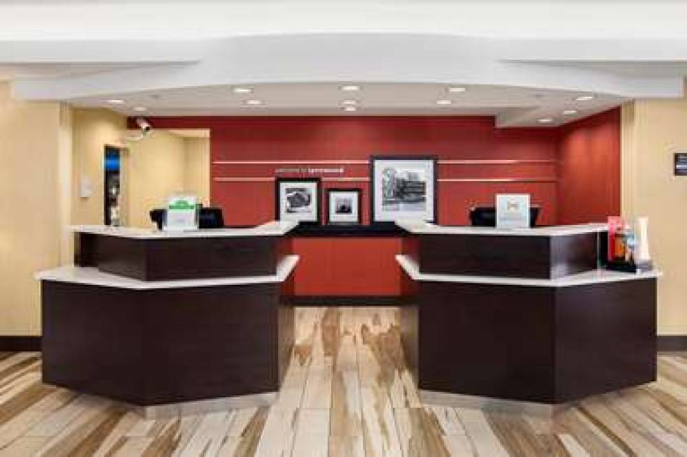 Hampton Inn &amp; Suites Seattle North/Lynnwood 2