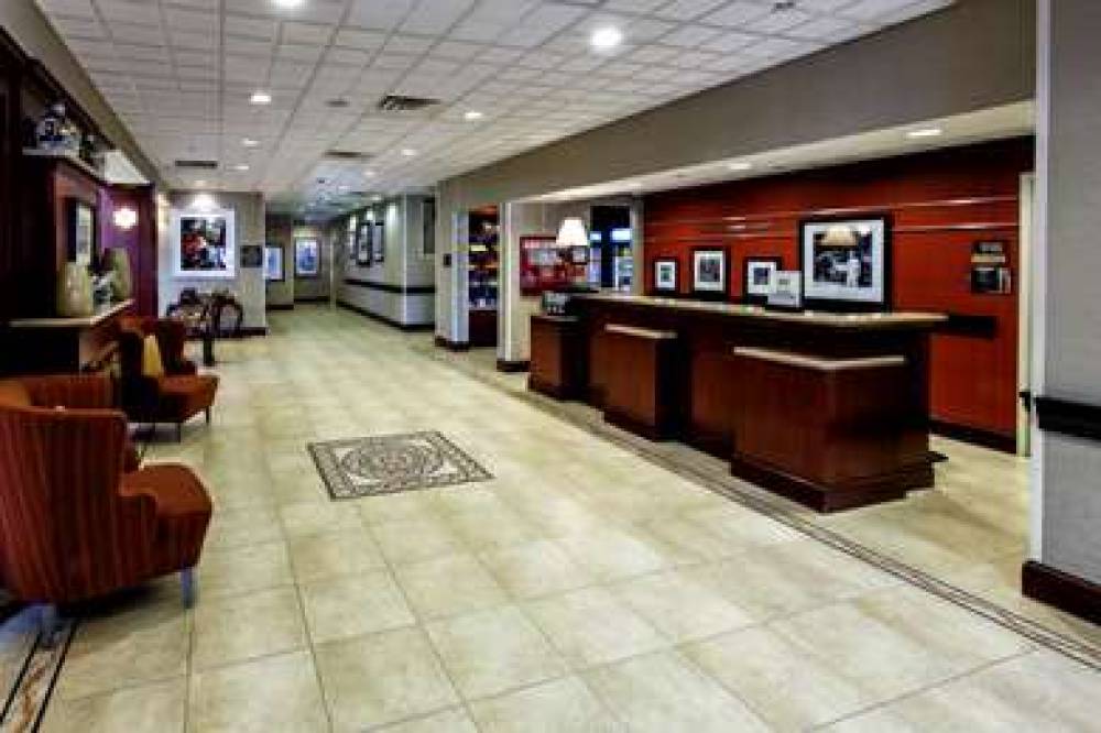 Hampton Inn &amp; Suites Staten Island 5