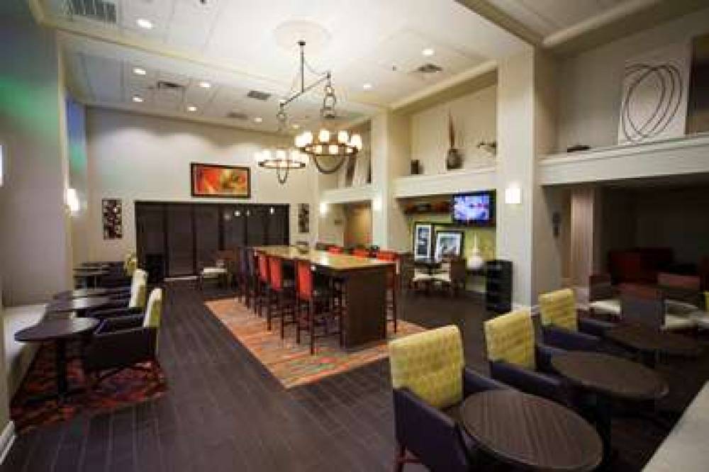 Hampton Inn &amp; Suites Valdosta/Conference Cent 2