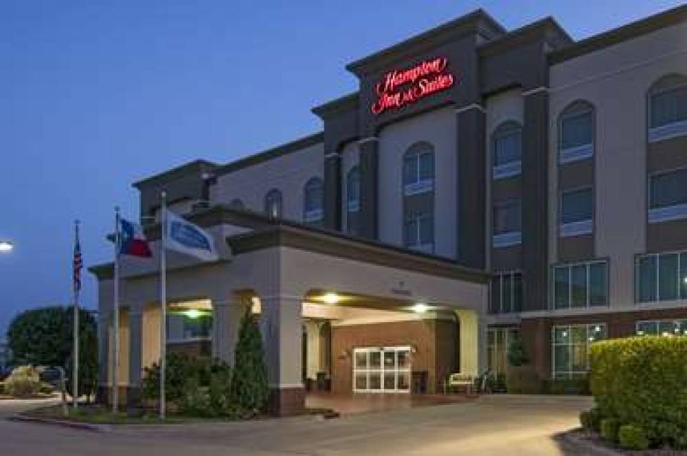 Hampton Inn &amp; Suites Waxahachie 2