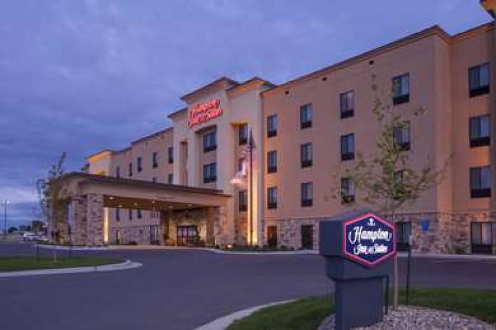 Hampton Inn &amp; Suites Williston, ND 2