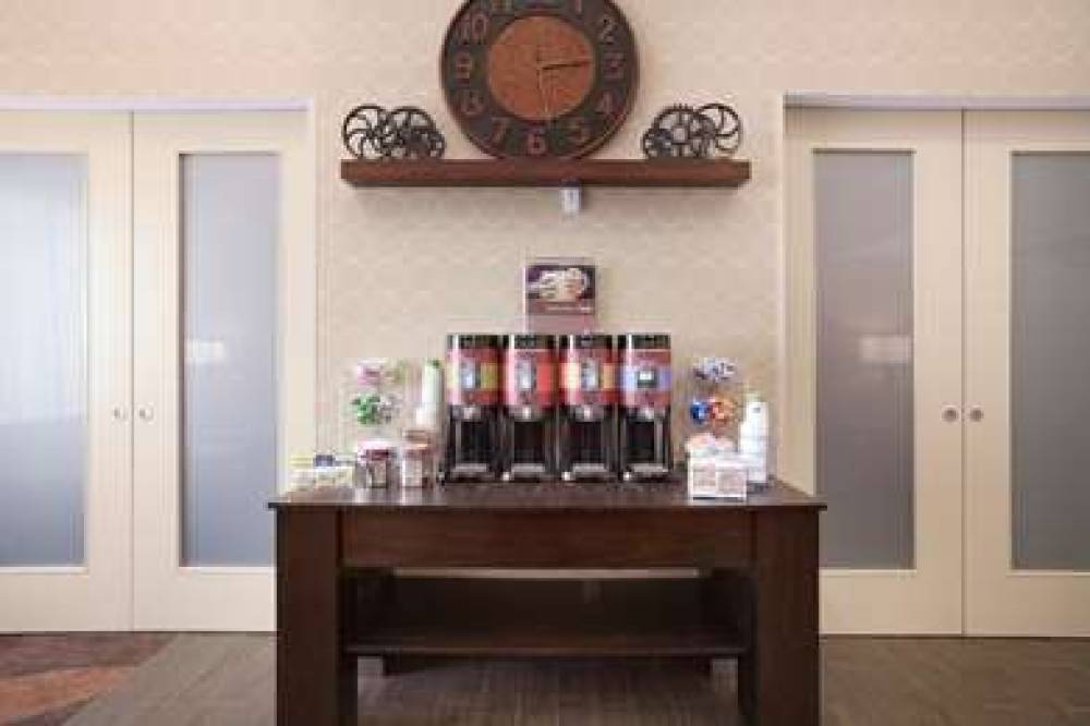 Hampton Inn &amp; Suites Williston, ND 9