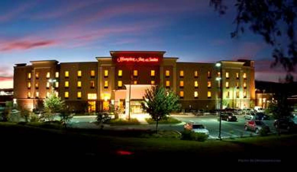 Hampton Inn &amp; Suites Woodstock, VA 6