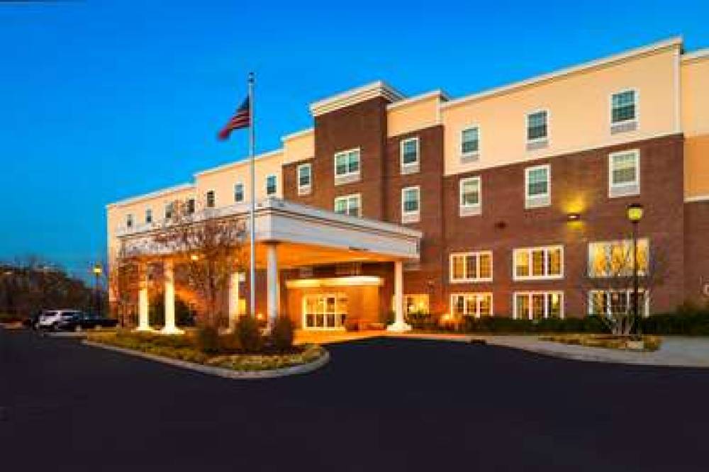 Hampton Inn &amp; Suites Yonkers 2