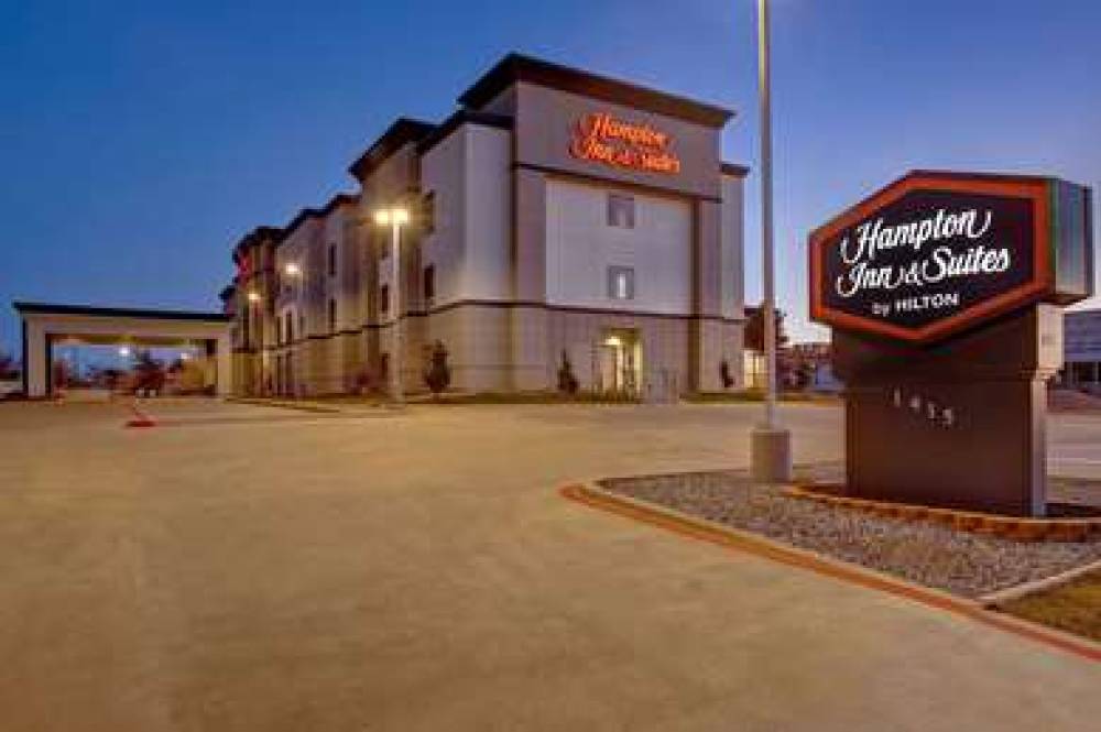 HAMPTON INN AND SUITES BORGER 3