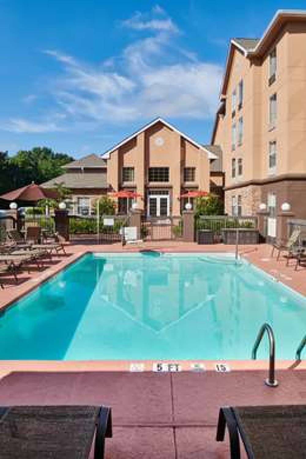 Hampton Inn And Suites Chapel Hill/Durham 8