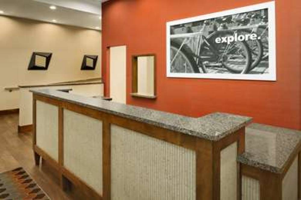 Hampton Inn And Suites Clayton/St. Louis-Galleria 4