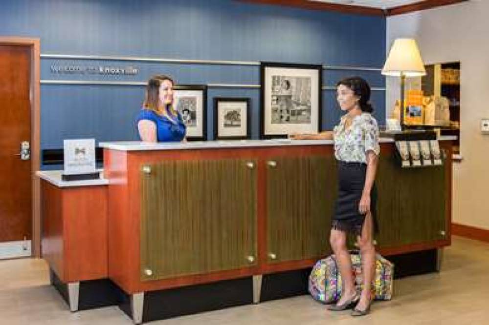 Hampton Inn And Suites Knoxville-Downtown, TN 6