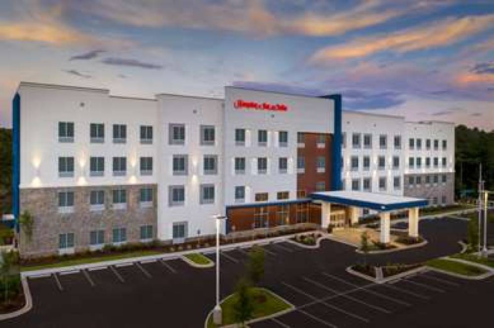 HAMPTON INN AND SUITES LEXINGTON 1