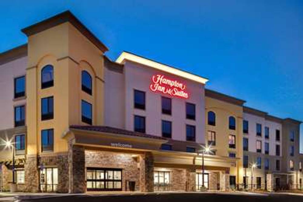 HAMPTON INN AND SUITES MARINA 6