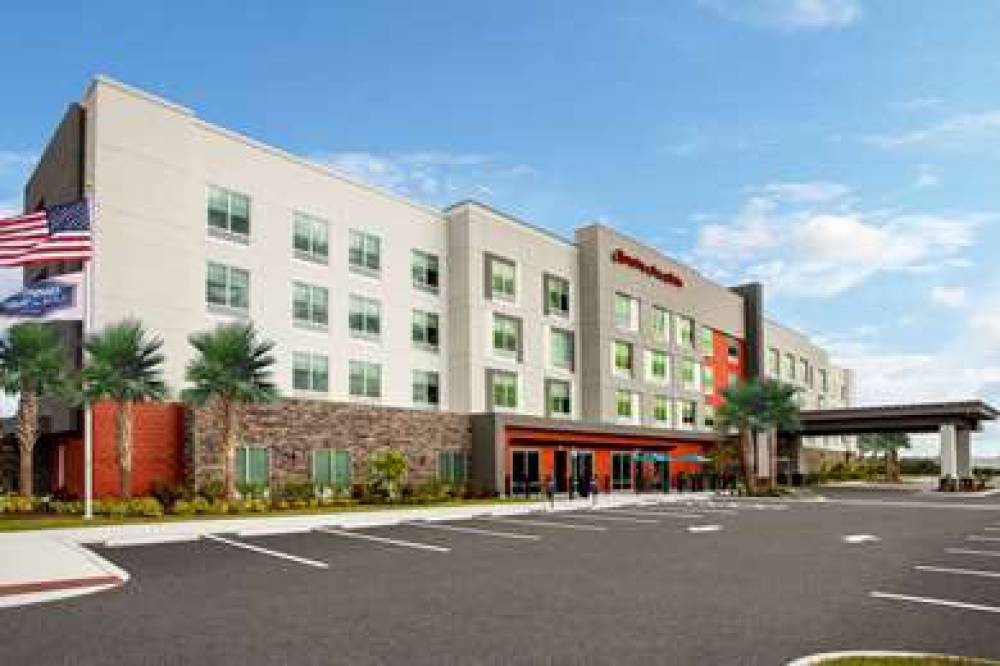 HAMPTON INN AND SUITES NORTH PORT 1