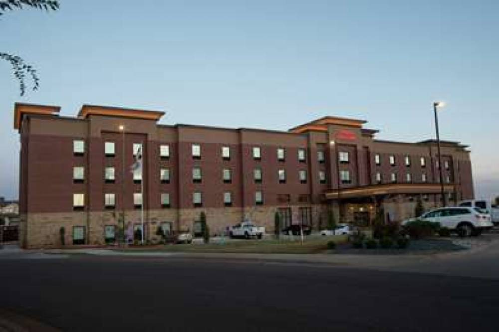 HAMPTON INN AND SUITES OKC QUAIL 4