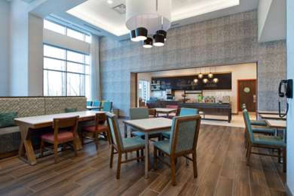 HAMPTON INN AND SUITES OTTAWA WEST 10