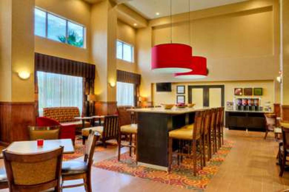 Hampton Inn And Suites Palmdale, CA 9