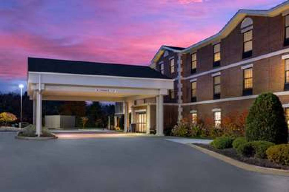 Hampton Inn And Suites Petoskey 7