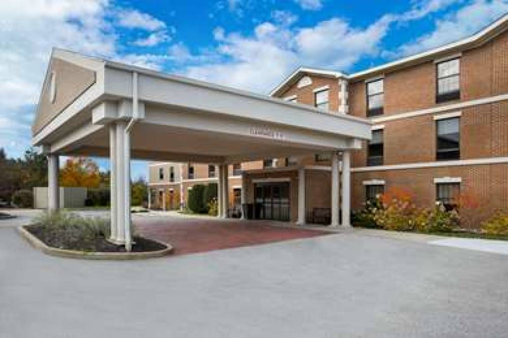 Hampton Inn And Suites Petoskey 9