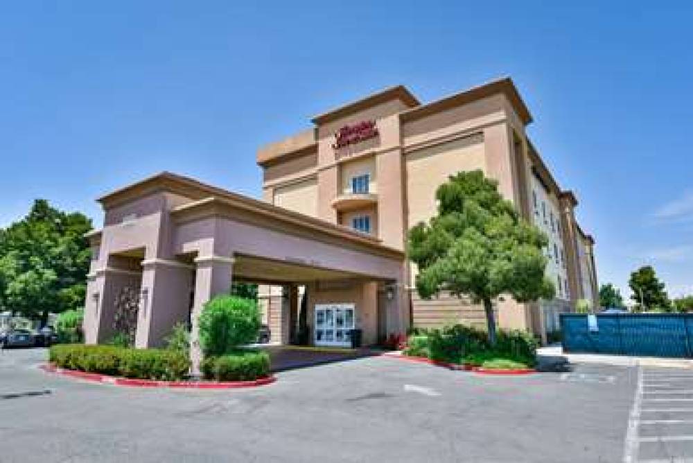 Hampton Inn And Suites Pittsburg, CA 1