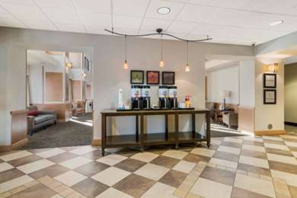 Hampton Inn And Suites Plattsburgh, NY 9