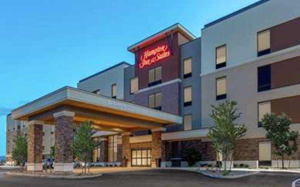 HAMPTON INN AND SUITES RENO/SPARKS 4