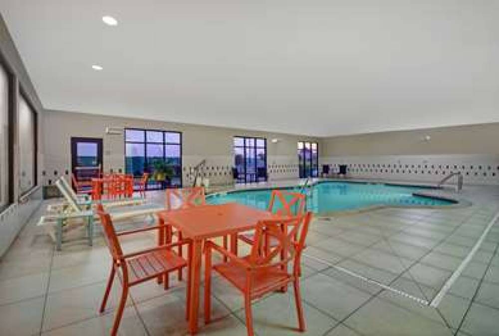 Hampton Inn And Suites Robbinsville, NJ 10