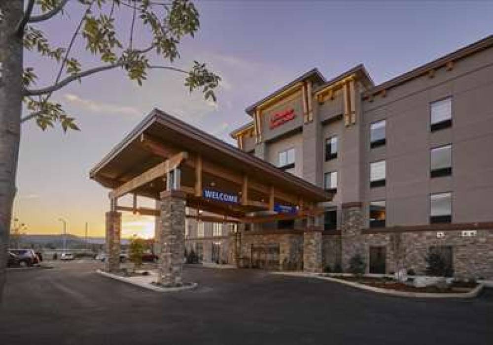 Hampton Inn And Suites Roseburg