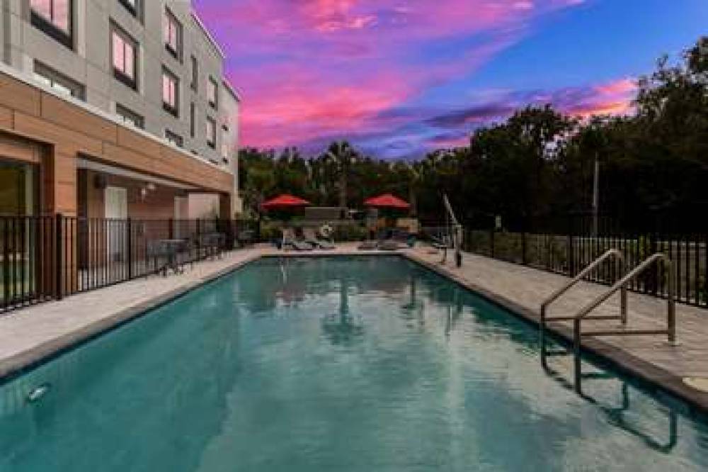 HAMPTON INN AND SUITES RUSKIN FL 6