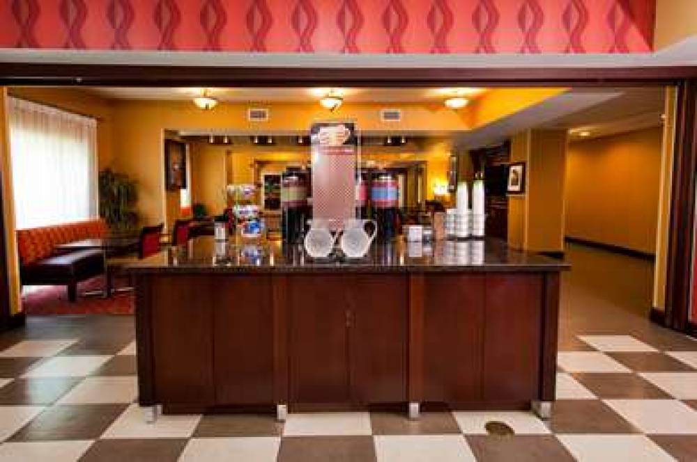 Hampton Inn And Suites Sacramento-Cal Expo, CA 10