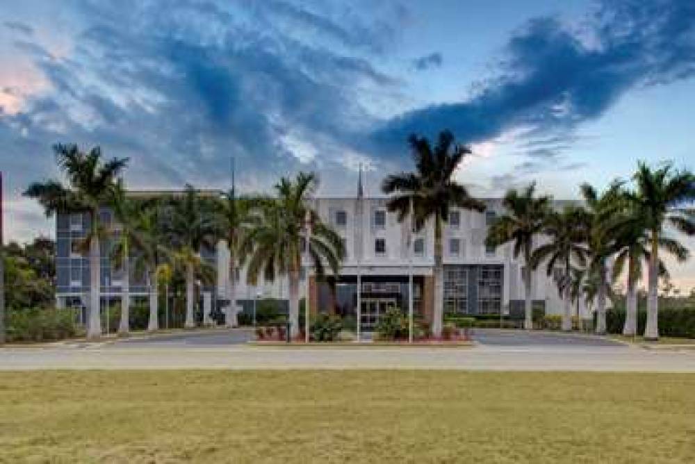 Hampton Inn And Suites Sarasota/Bradenton-Airport 3