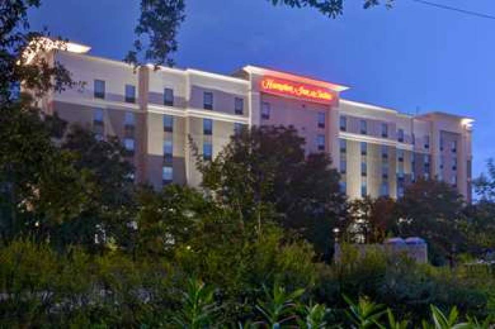 HAMPTON INN AND SUITES TAMPA BRANDO 3